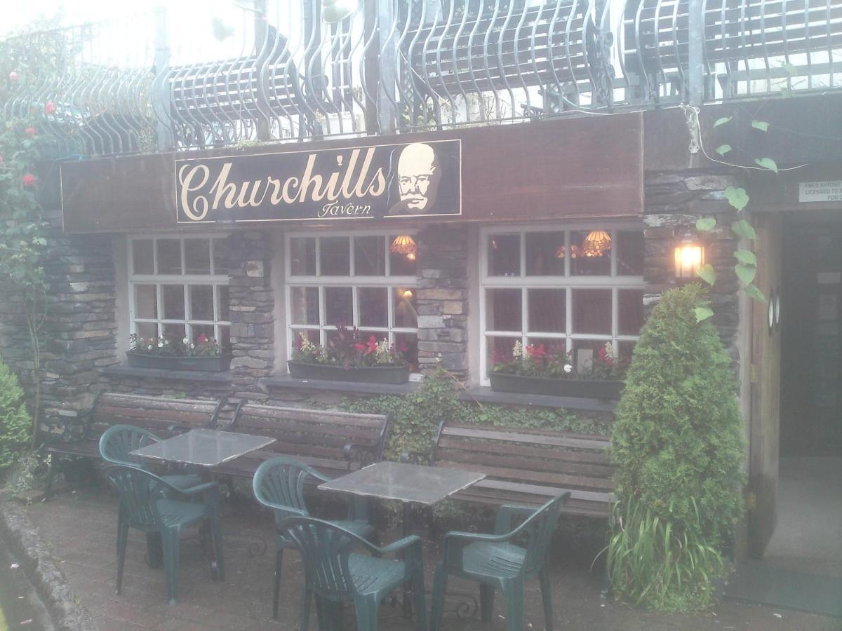 Churchills Inn & Rooms Bowness-on-Windermere Buitenkant foto